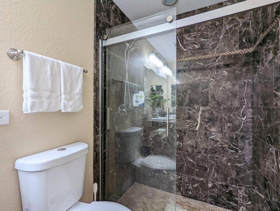 3Bed & 2Bath Property Couple Minutes From Siesta Key Beach & Downtown Sarasota Dış mekan fotoğraf