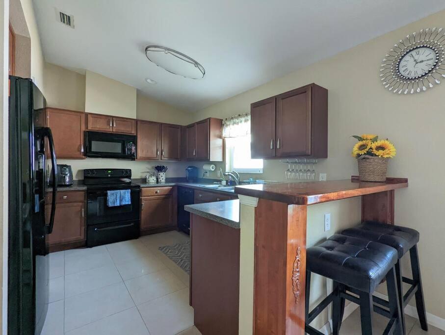3Bed & 2Bath Property Couple Minutes From Siesta Key Beach & Downtown Sarasota Dış mekan fotoğraf