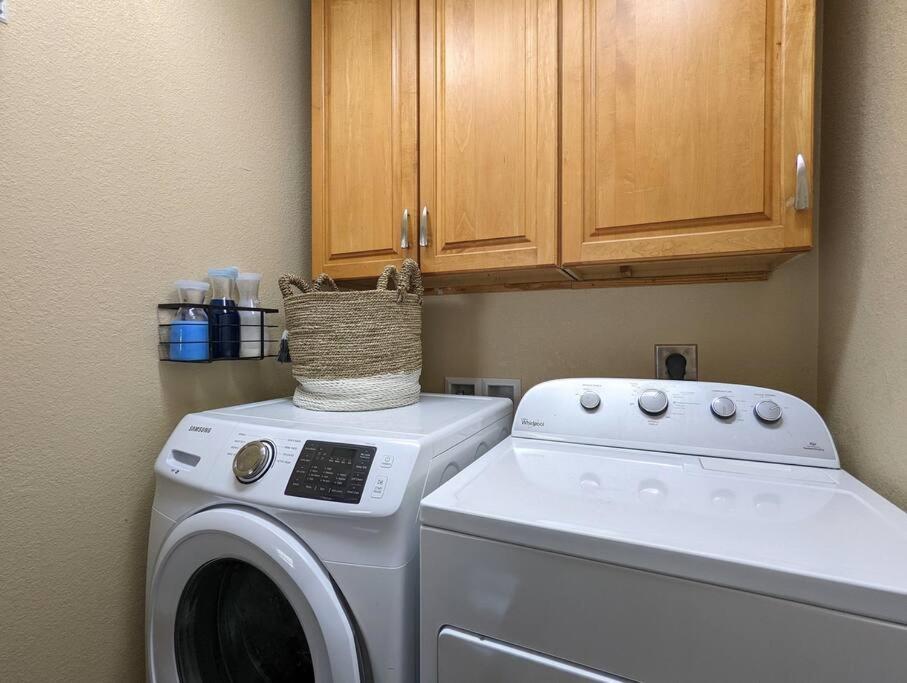 3Bed & 2Bath Property Couple Minutes From Siesta Key Beach & Downtown Sarasota Dış mekan fotoğraf